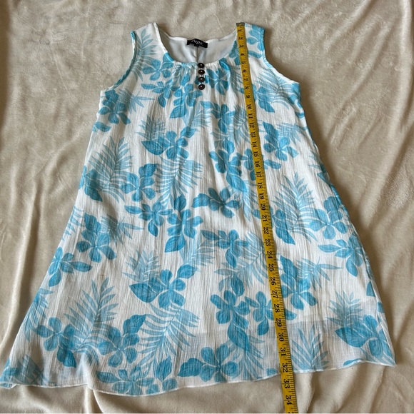 Papá Vancouver |Blue Floral Lined Mini Dress w/faux buttons, Size M resort wear - Picture 7 of 10